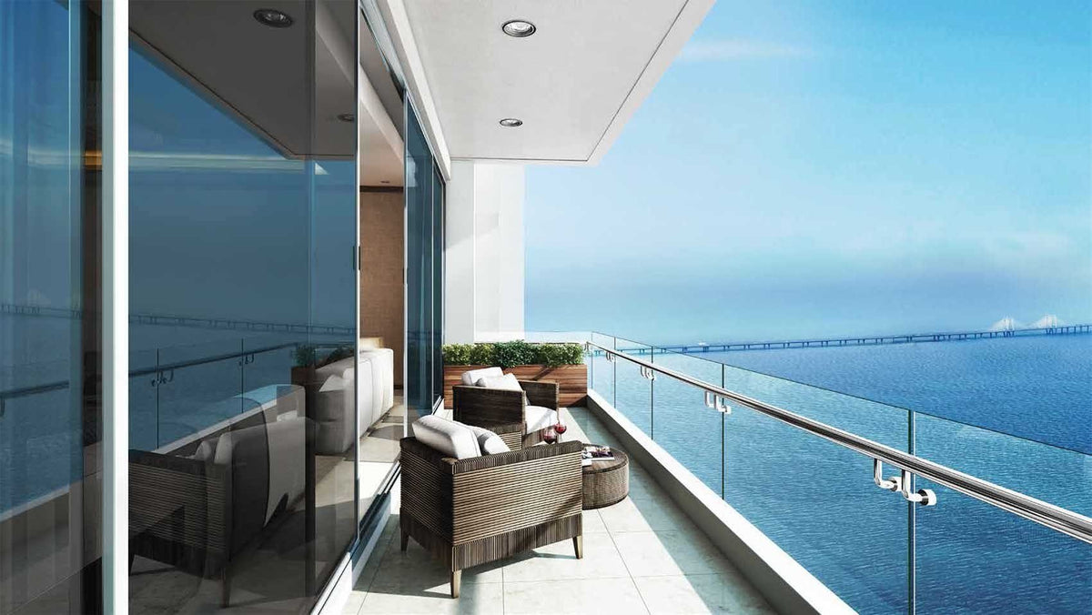 Sundeck facing the Sea Link