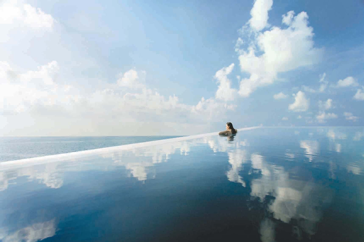 Infinity pool