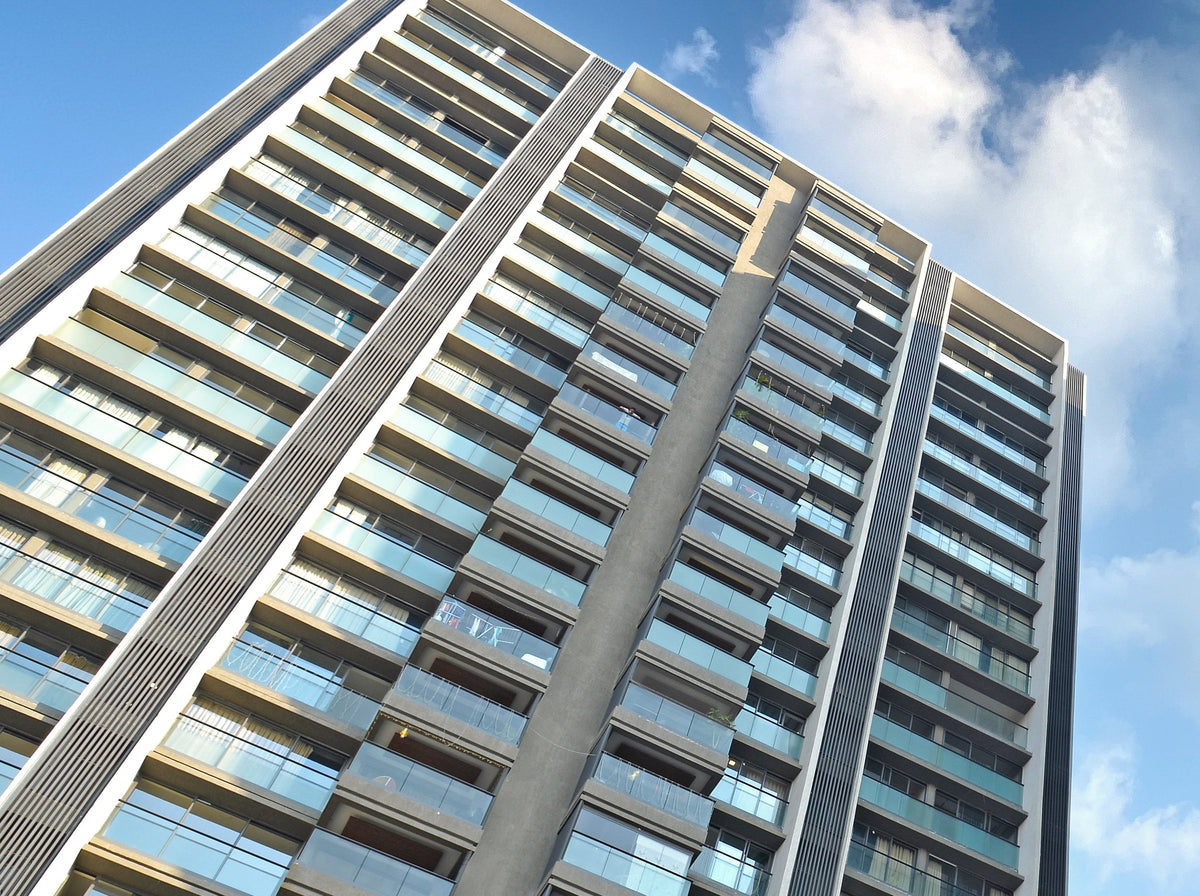 Rustomjee Paramount tower, Khar West