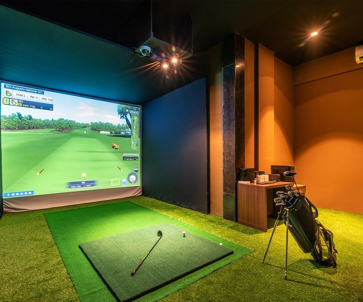 Golf simulator